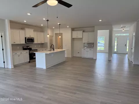 Living - 2129 Sandbrook Loop, Leland, NC 28451 photo 4 of 6