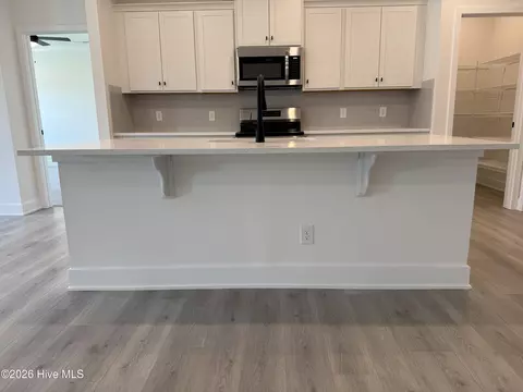 Kitchen - 2129 Sandbrook Loop, Leland, NC 28451 photo 5 of 5