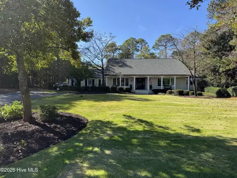 2014 Hawthorne Rd, Wilmington, NC 28403