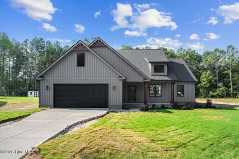 81 Birchtop Cir, Zebulon, NC 27597