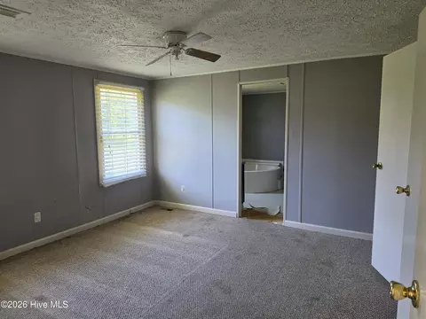 Bedroom - 1142 E Nc 102 E, Ayden, NC 28513 photo 1 of 6