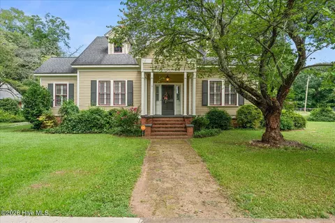216 S Laurel Ave, Greensboro, GA 30642