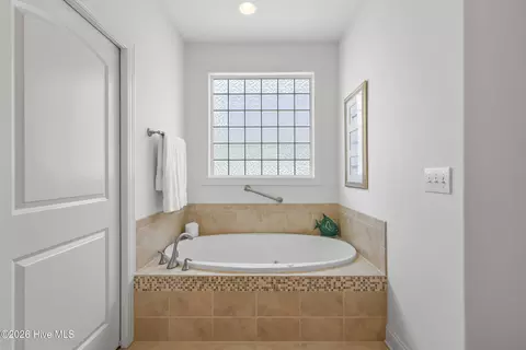 Bath - 2965 Pullen Dr, Leland, NC 28451 photo 3 of 5