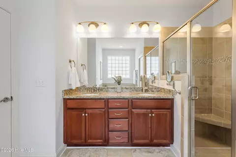 Bath - 2965 Pullen Dr, Leland, NC 28451 photo 2 of 5