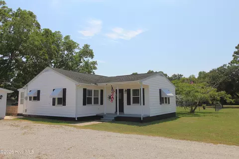 103 Cactus St, Newport, NC 28570