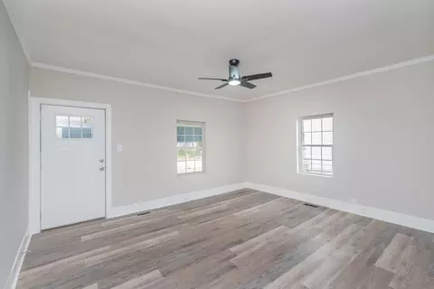 Living - 2015 Starnes St, Augusta, GA 30904 photo 4 of 4