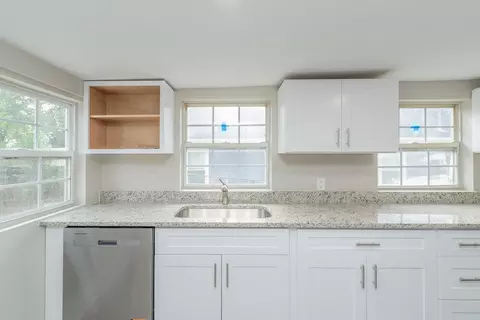Kitchen - 2015 Starnes St, Augusta, GA 30904 photo 2 of 3