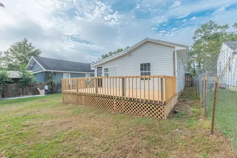 Exterior - 2015 Starnes St, Augusta, GA 30904 photo 11 of 17