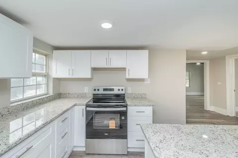 Kitchen - 2015 Starnes St, Augusta, GA 30904 photo 3 of 3