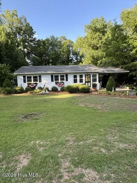 606 N Pine Ln, Wadesboro, NC 28170