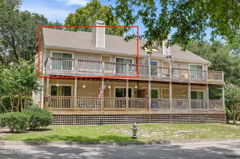 5221 Largo Ct #201D, Wilmington, NC 28409