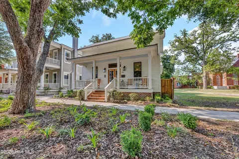 512 Nun St, Wilmington, NC 28401