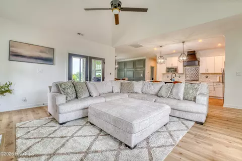 Living - 20 Pomegranate Ct, Cameron, NC 28326 photo 2 of 2