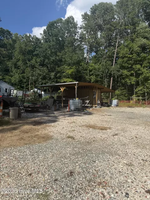 311 Greentree Dr, Hillsborough, NC 27278