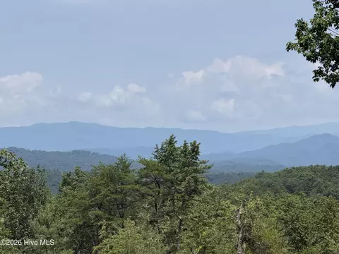 7 Avalon Crst St, Murphy, NC 28906 photo 2