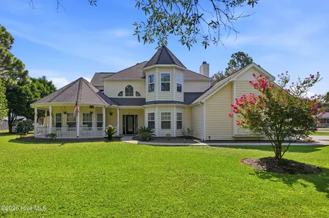 400 Dow Rd N, Carolina Beach, NC 28428