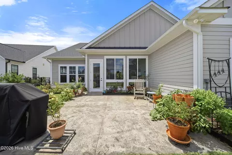 Exterior - 473 Jackline Dr, Hampstead, NC 28443 photo 5 of 7