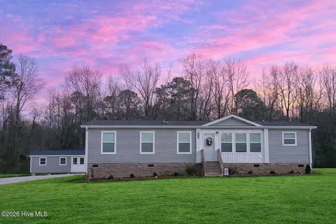 1413 White Oak Rd, Four Oaks, NC 27524