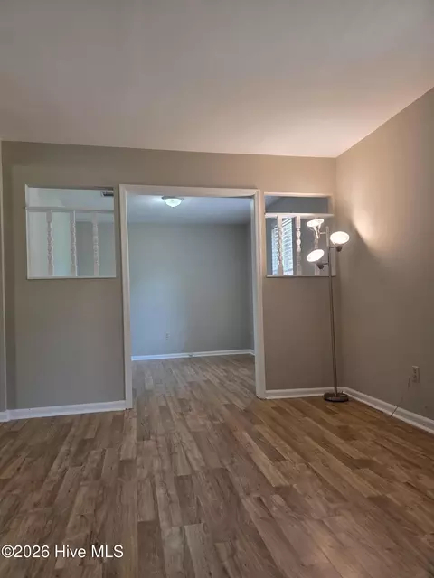 Living - 3018 Sterling Rd, Augusta, GA 30907 photo 2 of 4