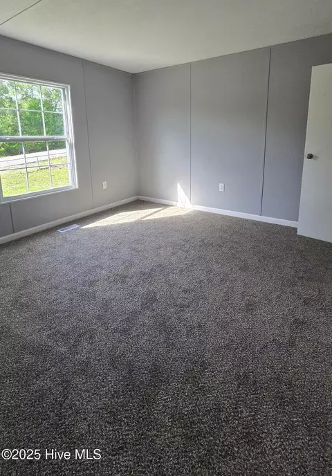 Bedroom - 18 Crown Point Rd, Hubert, NC 28539 photo 1 of 4