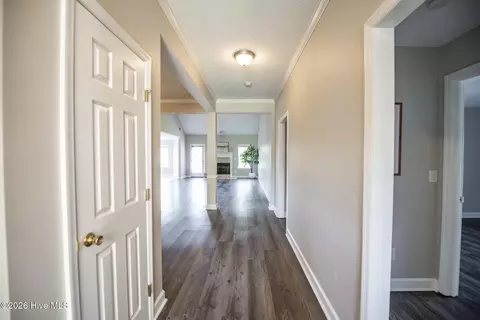 Entry Way - 702 Wickham Dr, Evans, GA 30809 photo 1 of 3