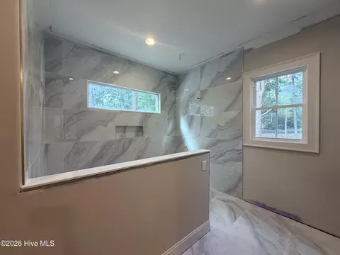Bath - 60 Devon Dr, Pinehurst, NC 28374 photo 2 of 11