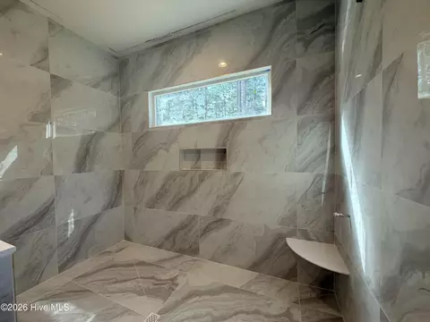 Bath - 60 Devon Dr, Pinehurst, NC 28374 photo 4 of 11