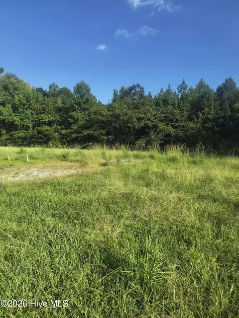 3637 N Highway 101, Newport, NC 28570
