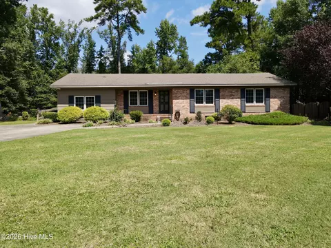 1167 Circle Dr, Robersonville, NC 27871