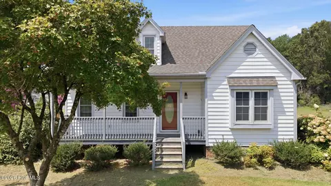 9438 Colonial Dr, Middlesex, NC 27557