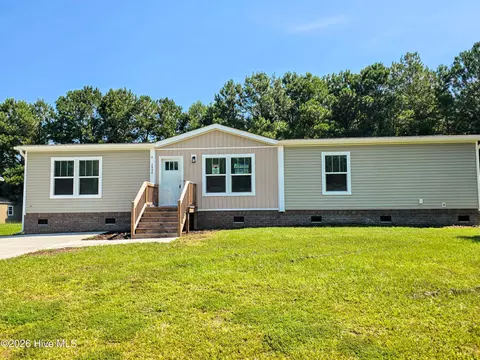 1884 Rolling Green Dr SW, Supply, NC 28462