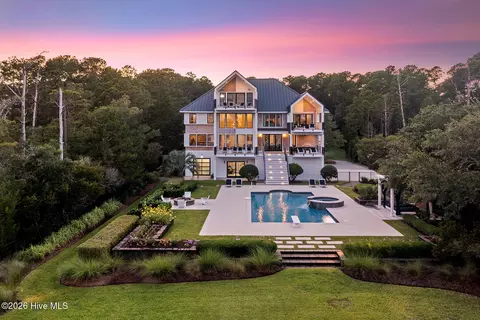 5329 Holt Rd, Wilmington, NC 28409