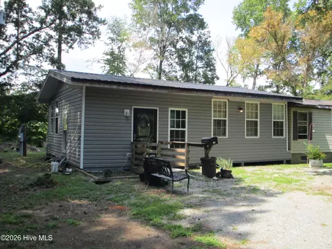 329 Peterson Church Rd, Merry Hill, NC 27957