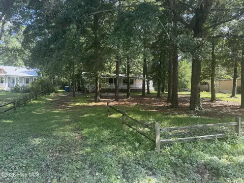 5596 Sycamore St, Wilmington, NC 28403