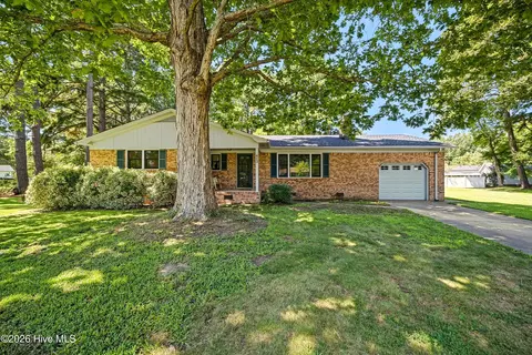 413 Hickory Dr, Elizabeth City, NC 27909