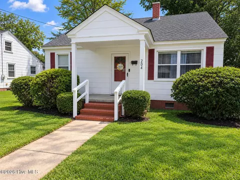 204 Saunders St, Hertford, NC 27944