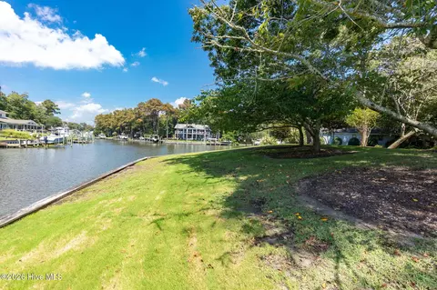 Exterior - 159 Loblolly Dr, Pine Knoll Shores, NC 28512 photo 6 of 43