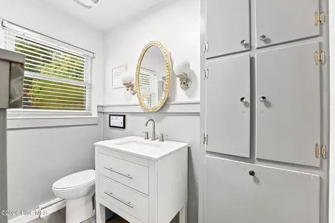 Bath - 1105 Oak Ave, Hamlet, NC 28345 photo 2 of 3