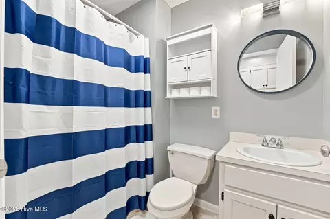 Bath - 1105 Oak Ave, Hamlet, NC 28345 photo 1 of 3