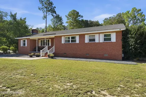 Exterior - 1105 Oak Ave, Hamlet, NC 28345 photo 1 of 13