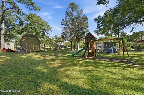 Exterior - 1105 Oak Ave, Hamlet, NC 28345 photo 12 of 13