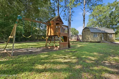 Exterior - 1105 Oak Ave, Hamlet, NC 28345 photo 11 of 13