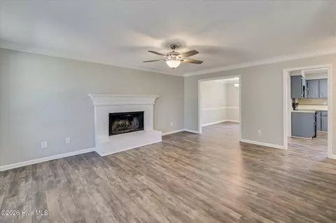 Living - 650 Kemper Dr, Evans, GA 30809 photo 1 of 4