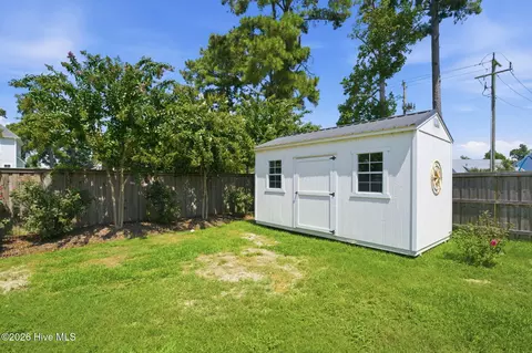 Exterior - 100 Daylight Dr, Hampstead, NC 28443 photo 11 of 13