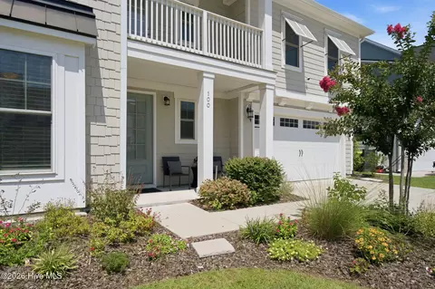 Exterior - 100 Daylight Dr, Hampstead, NC 28443 photo 2 of 13