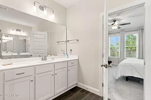 Bath - 100 Daylight Dr, Hampstead, NC 28443 photo 3 of 5