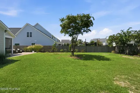 Exterior - 100 Daylight Dr, Hampstead, NC 28443 photo 12 of 13
