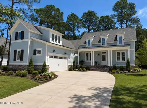 725 Breezewood Dr SE, Bolivia, NC 28422