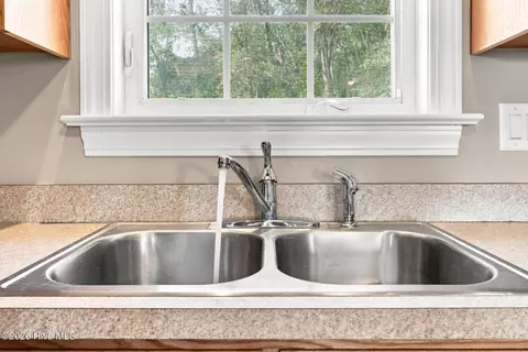 Kitchen - 4900 Pleasant Plain Rd, Ayden, NC 28513 photo 6 of 6