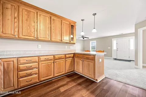 Kitchen - 4900 Pleasant Plain Rd, Ayden, NC 28513 photo 5 of 6